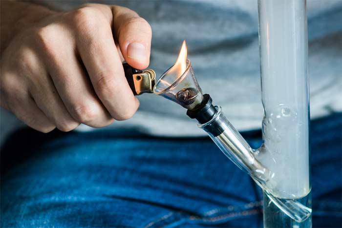 learn-how-to-use-bongs-with-these-simple-steps-american-rental