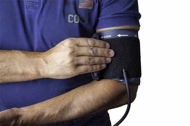 What are the signs and symptoms of high blood pressure